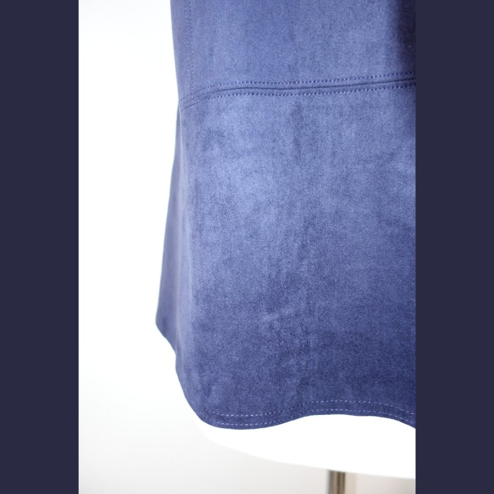 Aritzia Babaton Navy Suede Top - Size M - Picture 8 of 11